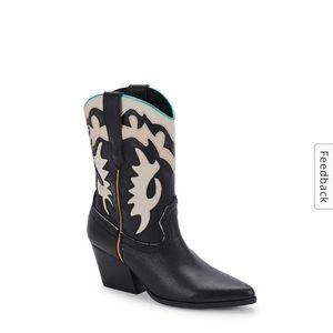 DOLCE VITA LANDEN BOOTIE • WORN ONCE